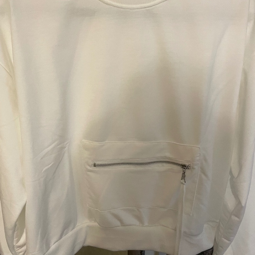 Lightweight sweatshirt